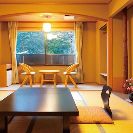 Bergtour Marukita Hotel Hakuba Buitenkant foto
