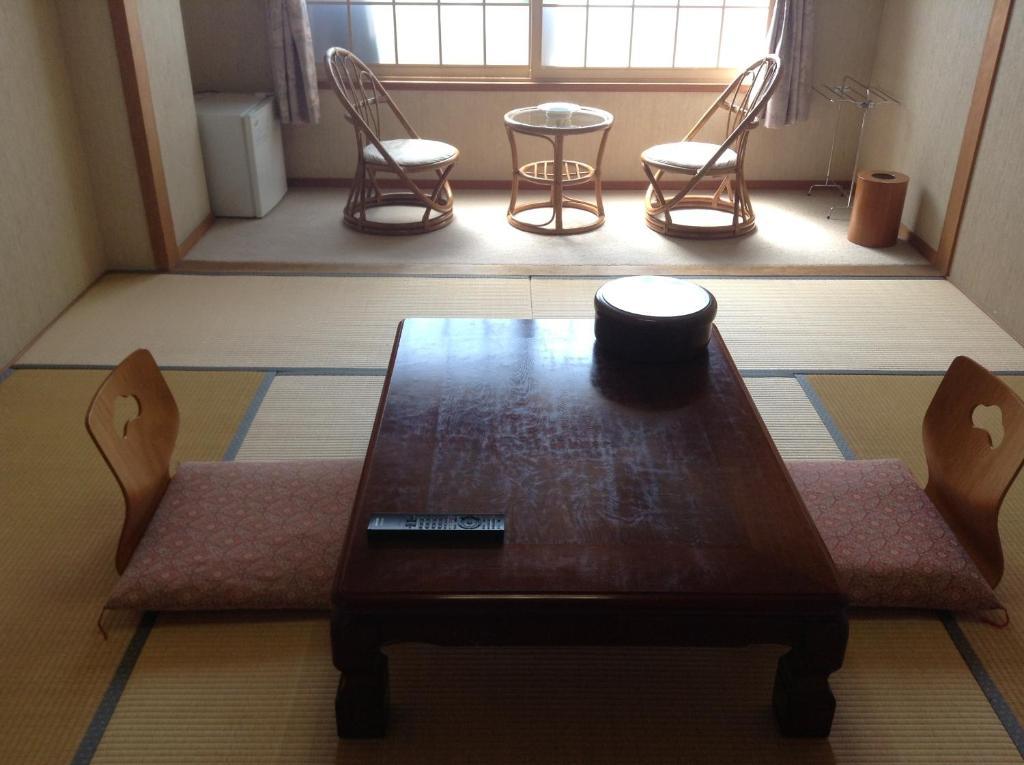 Bergtour Marukita Hotel Hakuba Buitenkant foto