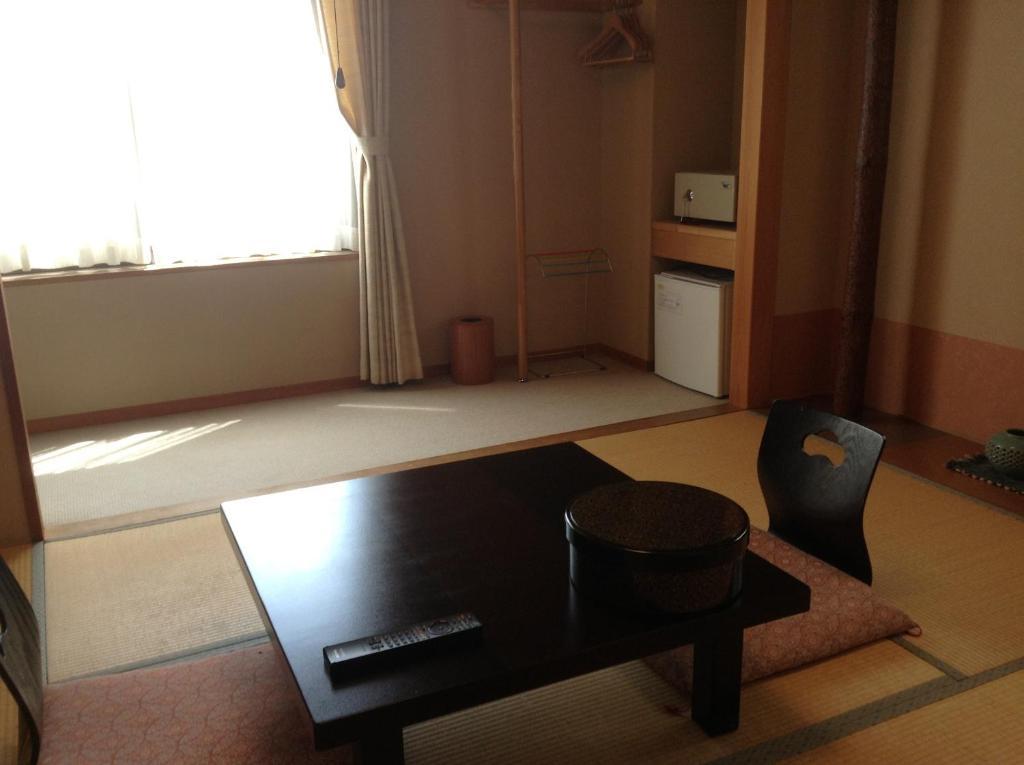 Bergtour Marukita Hotel Hakuba Buitenkant foto