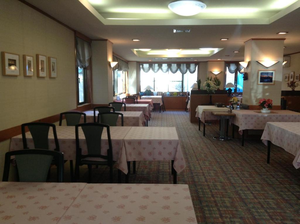Bergtour Marukita Hotel Hakuba Buitenkant foto